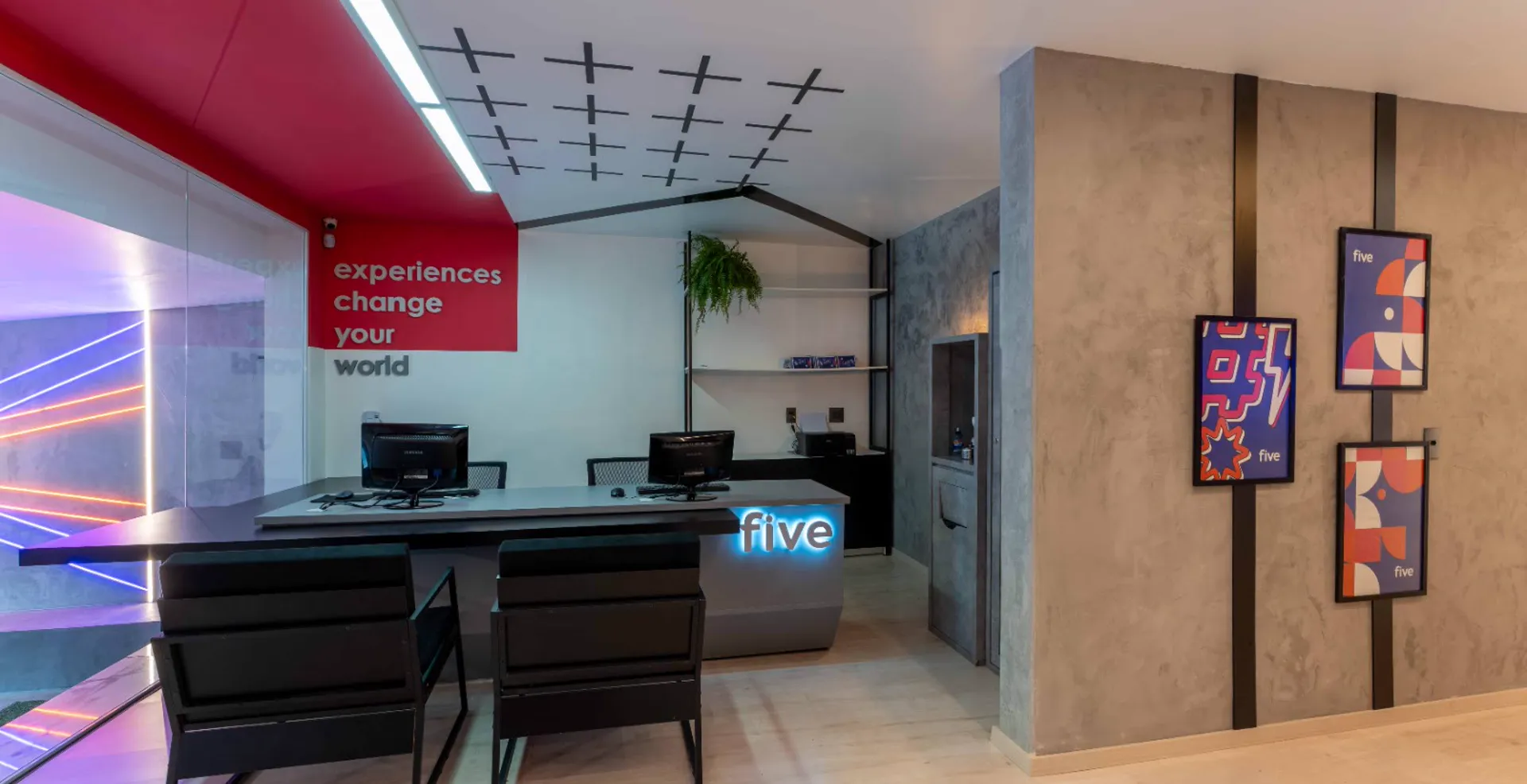Five Aula experimental preview